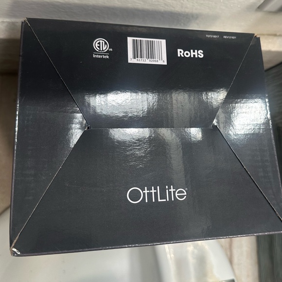 NIB LED Brody Wireless Charging Desk Lamp - OttLite - Picture 7 of 14